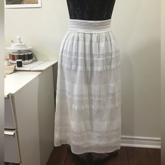 White Adiva Midi Chevron Lace Skirt - Picture 1 of 9